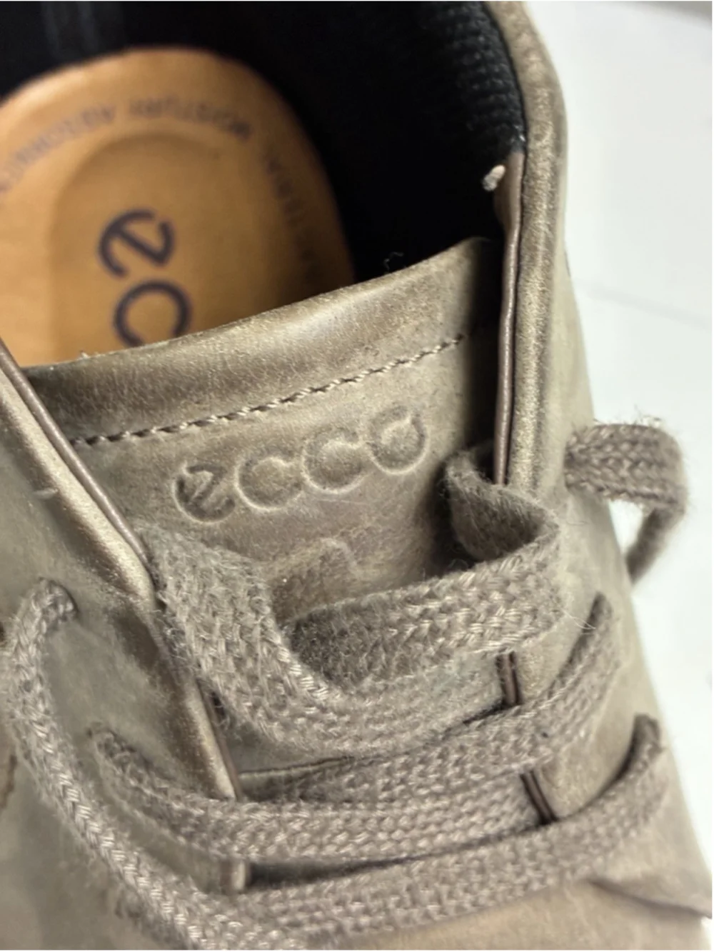 NEW ECCO Mens Turn GORE-TEX Chukka Tie Boot SZ 40 US 6-6.5 Brown Leather Nubuck